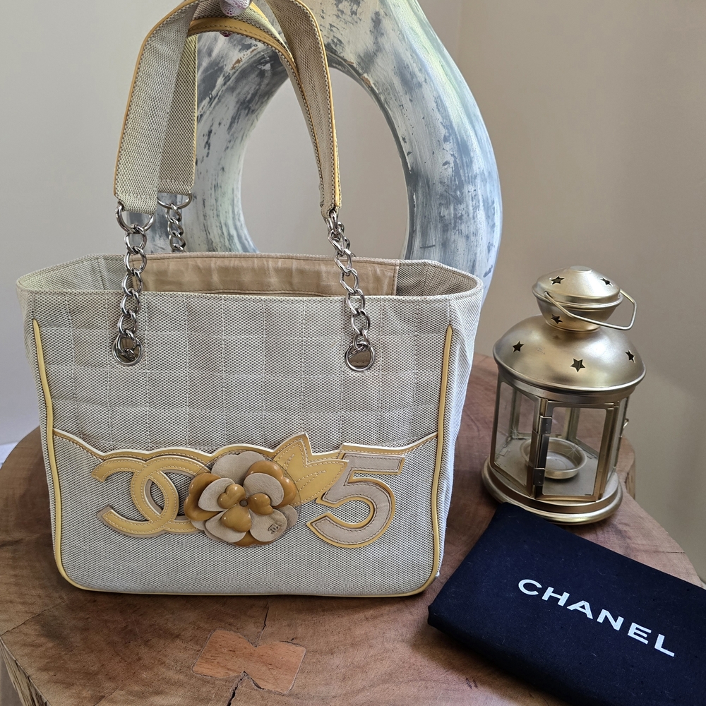 Vintage Chanel Camellia Chocolate bar N5 in Cream & Yellow leather accents